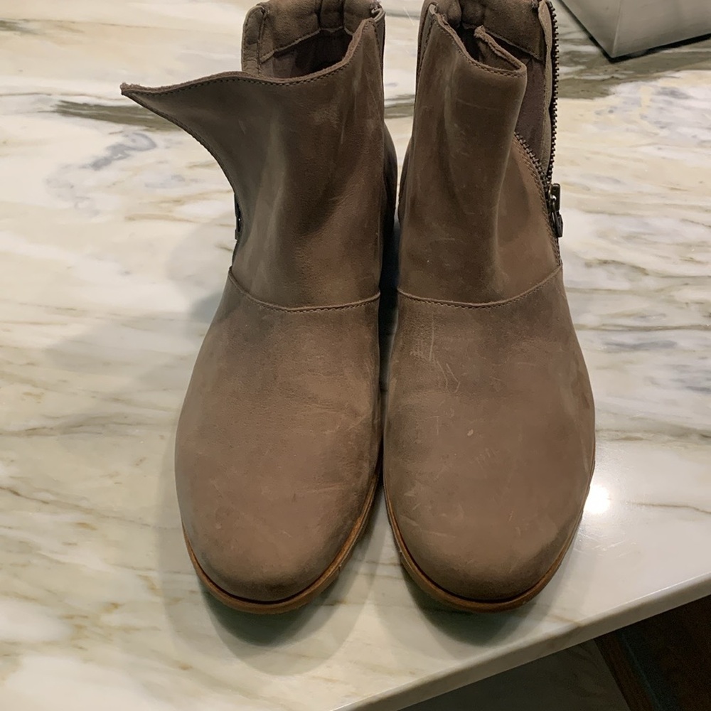 Women’s Winter Suede Boots